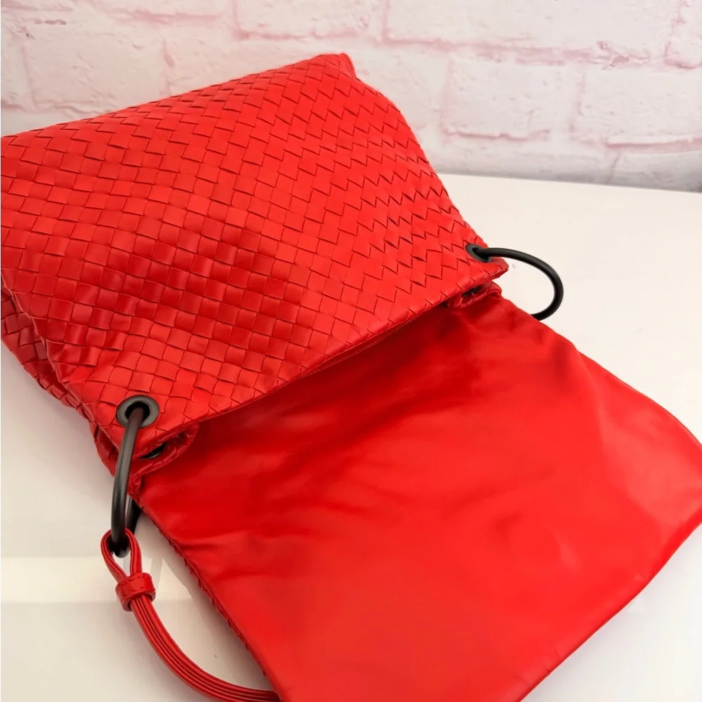 Bottega Veneta Intrecciato Leather Red Flap Shoulder Bag - Picture 9 of 16